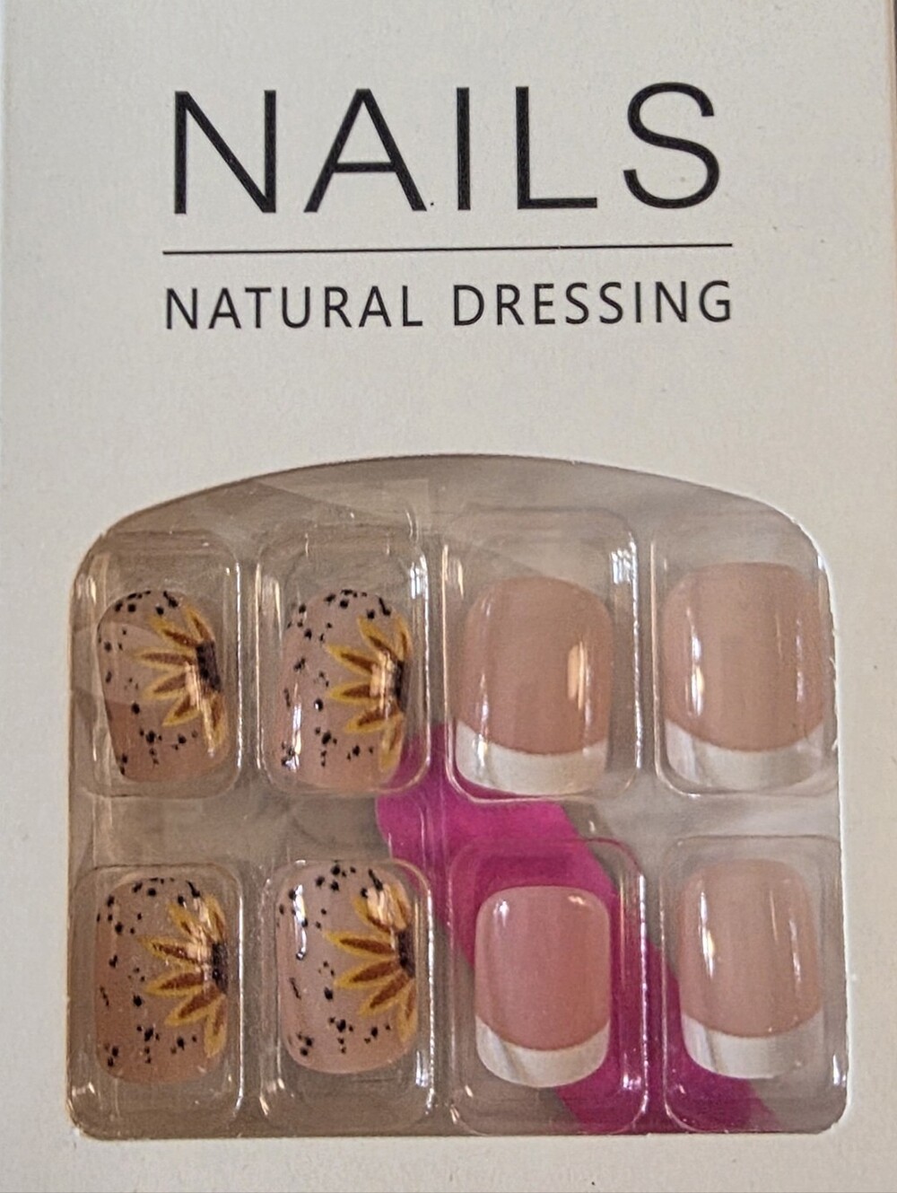 Natural Dressing Press-On Nails with Sunflower Accent - Nude & Gold